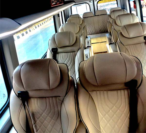 9 Seater Force Urbania Tempo Traveller